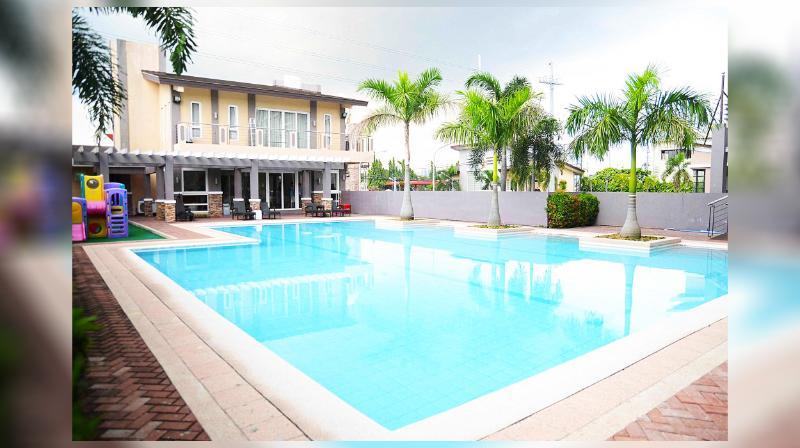 โรงแรม สตราเดลลา Cainta ภายนอก รูปภาพ